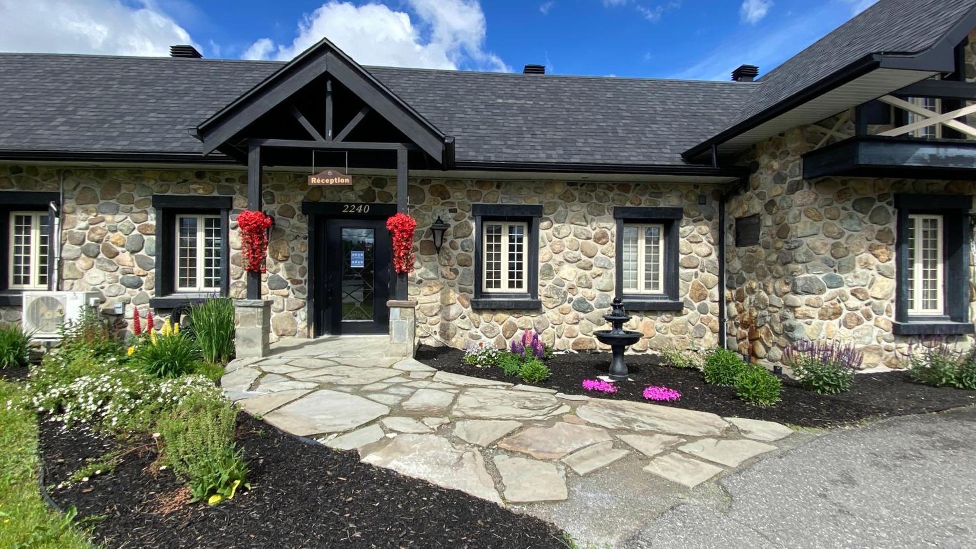 Condo Hotel Magog Orford Экстерьер фото
